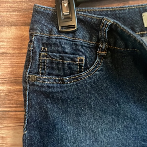 Jean capris - Picture 3 of 6